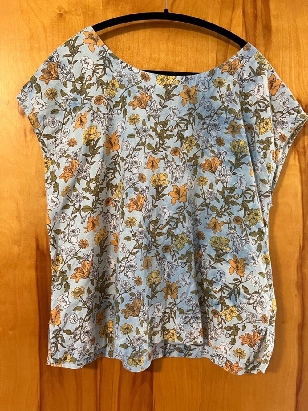 Cynthia Rowley Light Blue Floral Cap-Sleeve Top with Mustard & Olive
